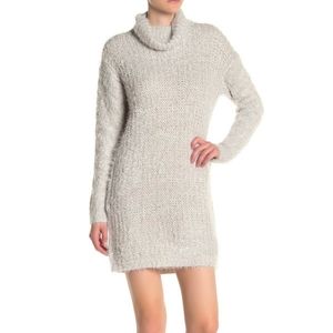 🎆 BLACK FRIDAY DEAL 🎆 SOLUTIONS Cowl Neck Sz Lg Sweater Dress